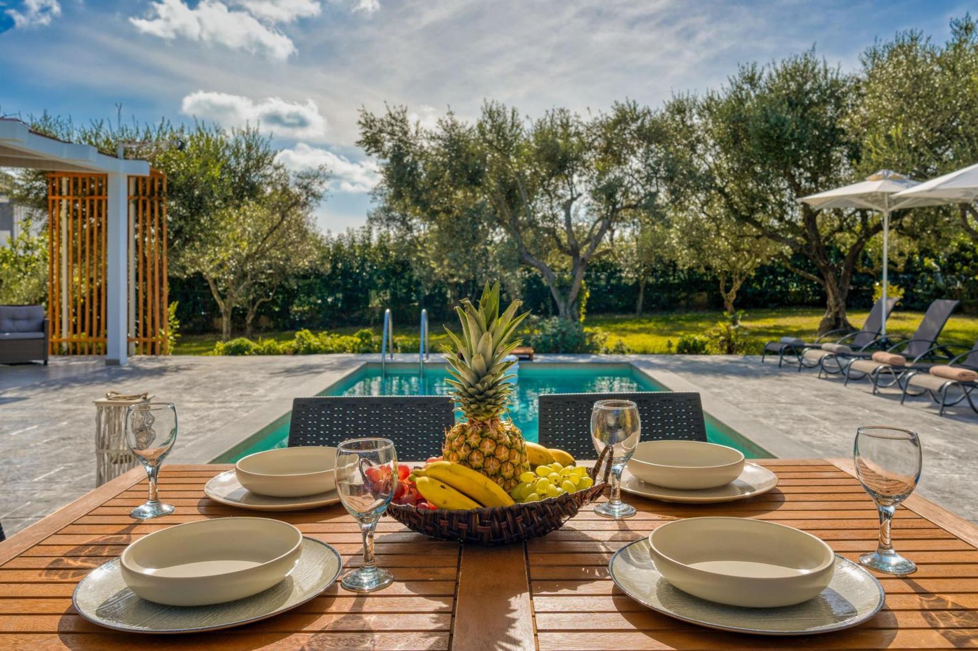 Valeria Private Villa Plános Esterno foto